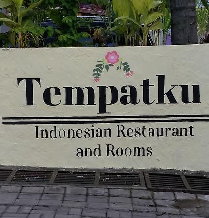 Tempatku Indonesian Restaurant And Rooms Сенгиги Екстериор снимка